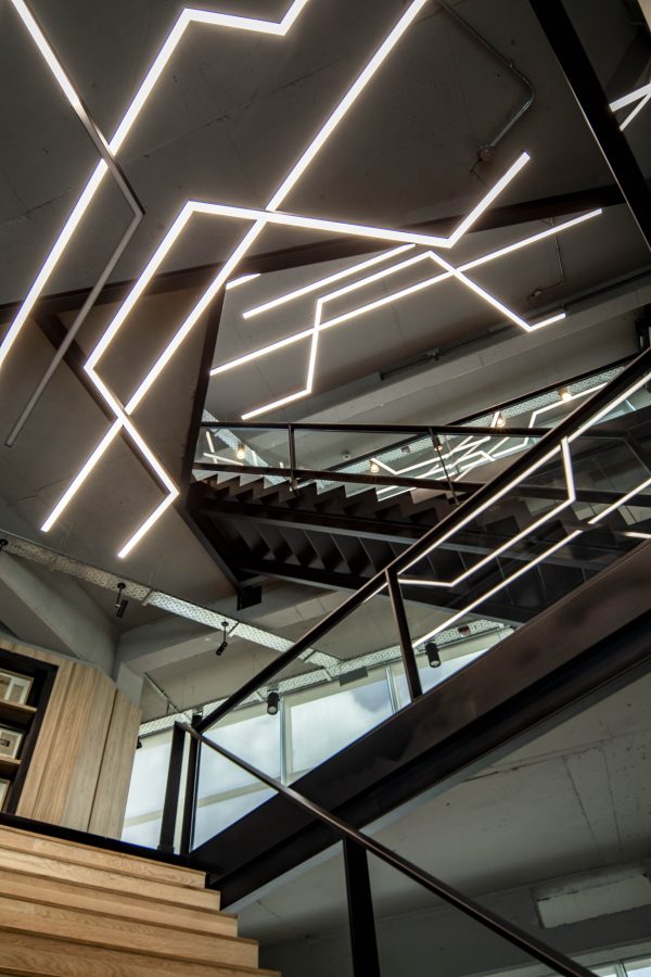 COLGANTE LINEAL LED PERSONALIZADO